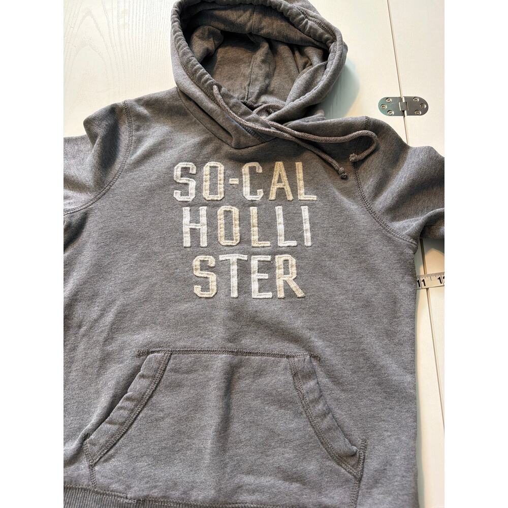 Junior girls Small Hollister hoodie